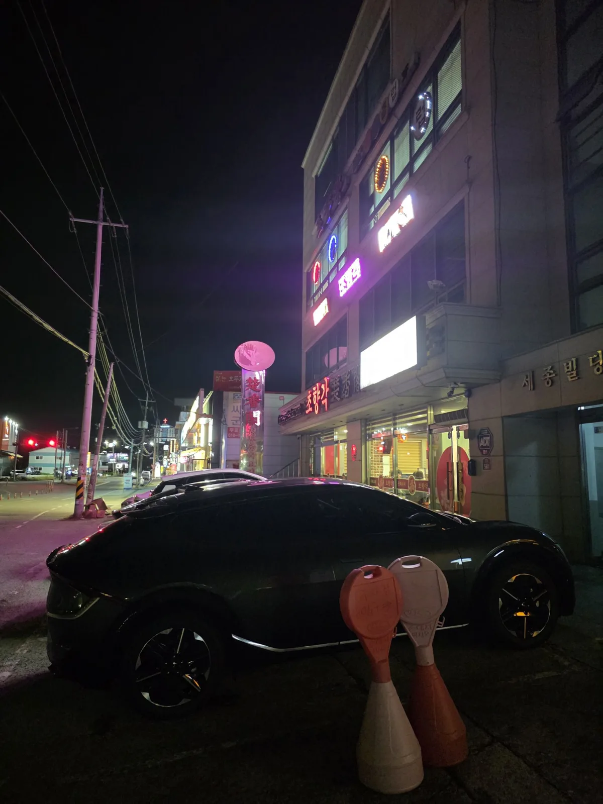 초향각 외관